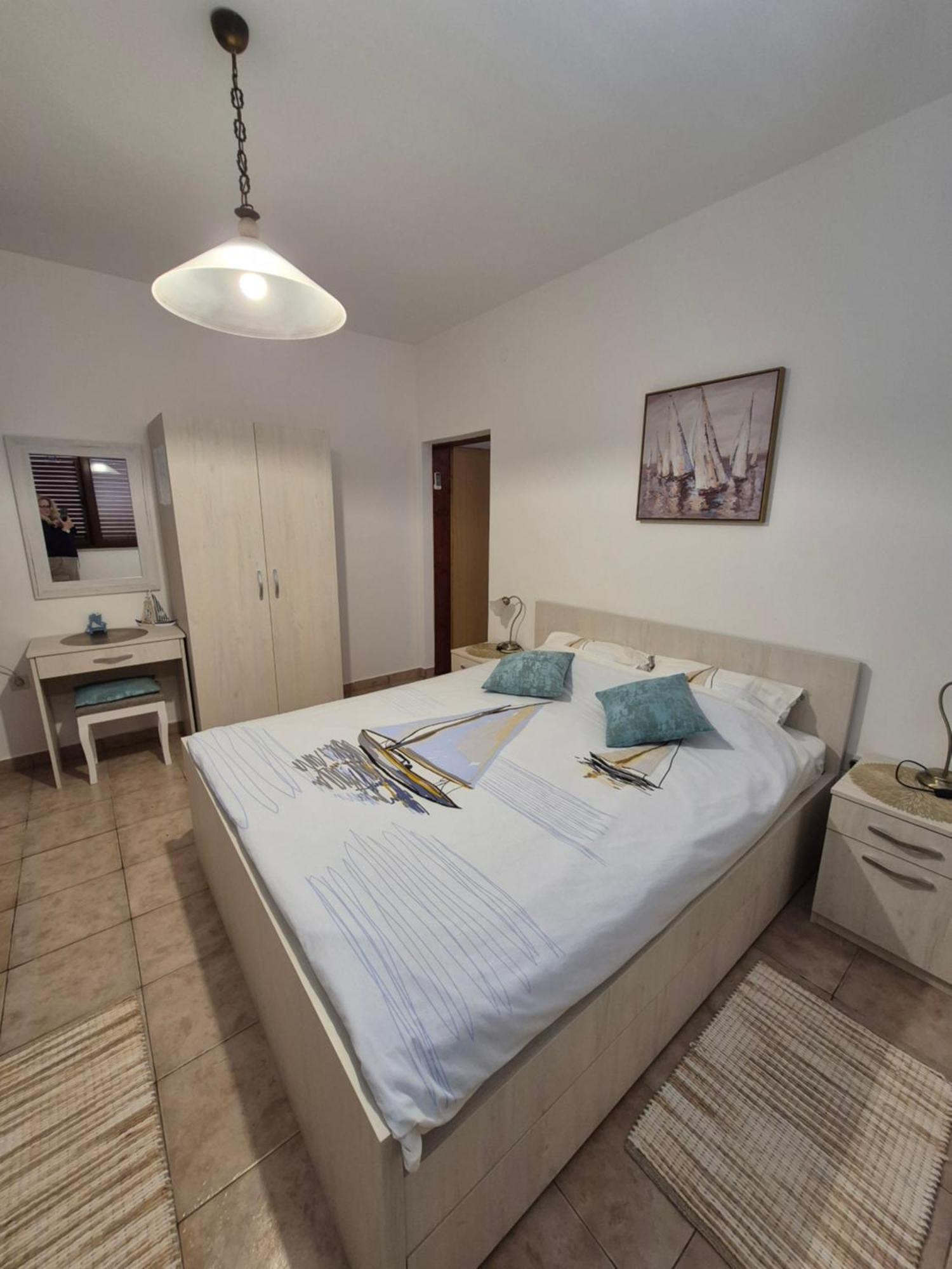 B & M Apartments Kotor Exterior photo