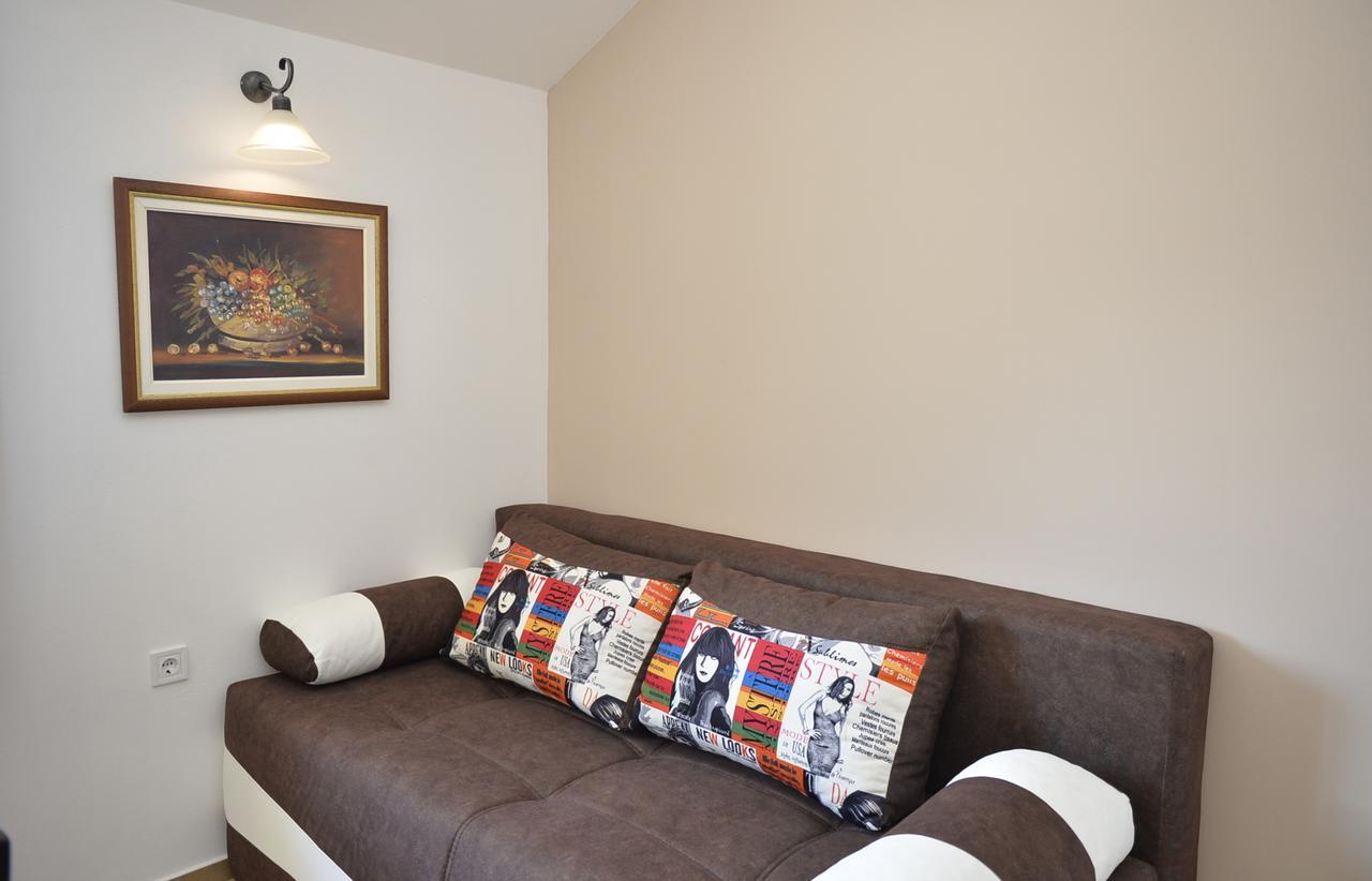 B & M Apartments Kotor Exterior photo